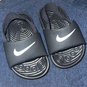 Nike slides